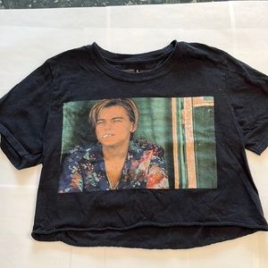 90’s cropped Leo DiCaprio tee!